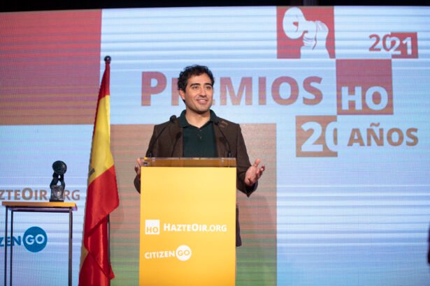 Alvise Pérez en los Premios de Hazte Oír en 2021.